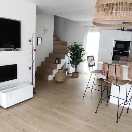 1139-la Seyne Sur - Magnifique Maison Moderne Avec Piscine Dans Un Quartier Typiquement Provencale Mae-1431 Apartment *
